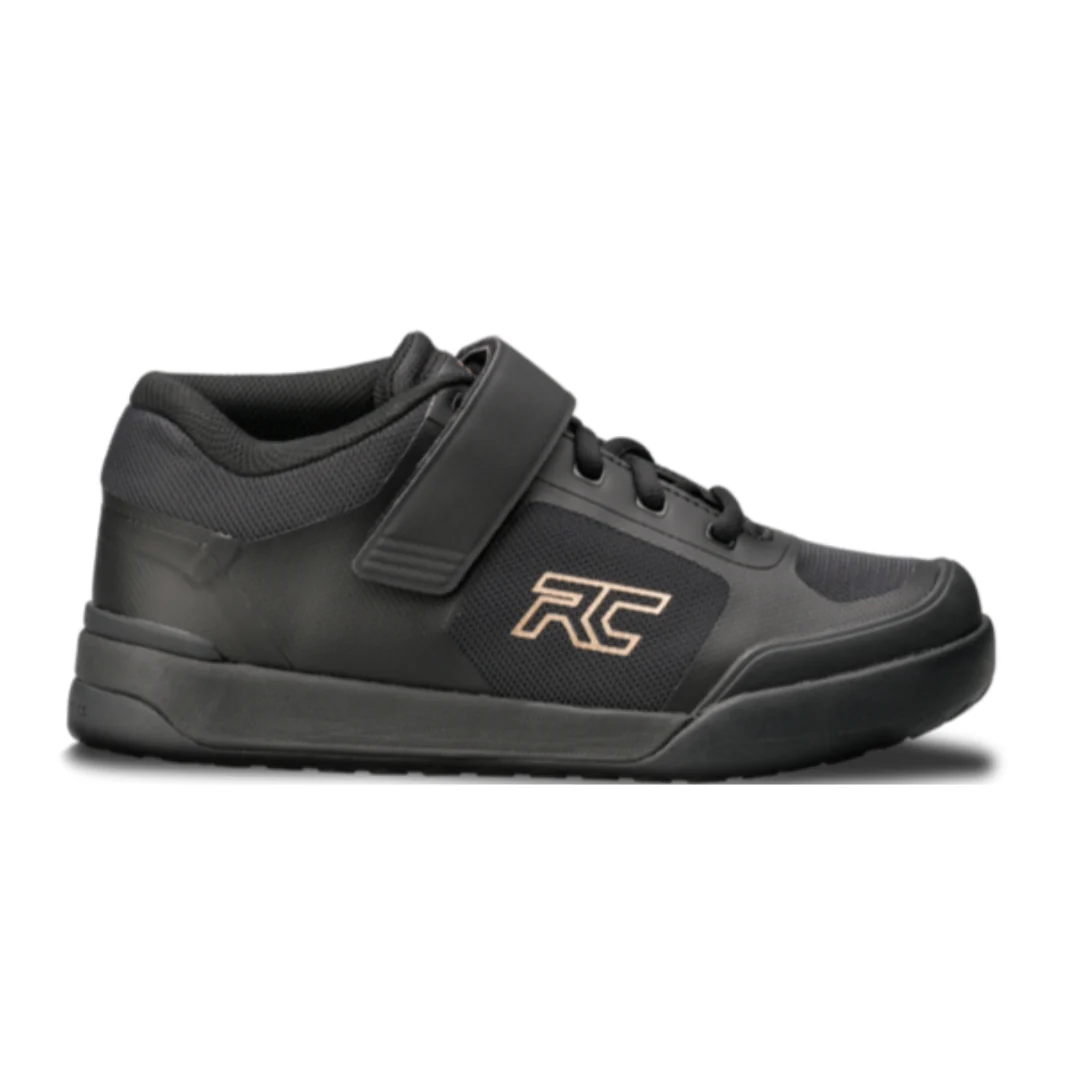 Traverse Mountain Shoes (Women's)